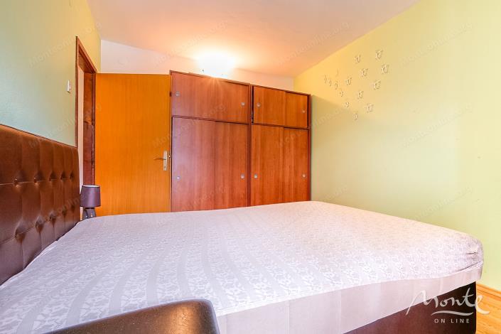 Image No.20-6 Bed House for sale