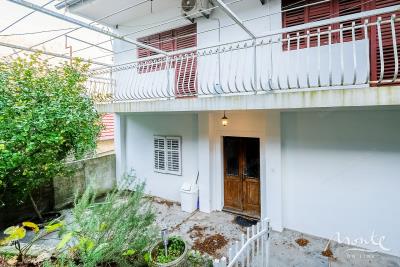 starinnyj-kamennyj-dom-pod-restavracziyu-v-boko-kotorskom-zalive_02