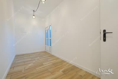 obnovlennyj-odnoetazhnyj-dom-s-vozmozhnostyu-nadstrojki-v-rajone-dumidran-tivat_09