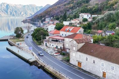 kamennyj-dom-na-pervoj-linii-v-kostanicze-investicziya-s-vidom-na-zaliv_04