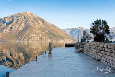 kamennyj-dom-na-pervoj-linii-v-kostanicze-investicziya-s-vidom-na-zaliv_05