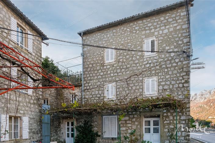 Image No.10-4 Bed House for sale