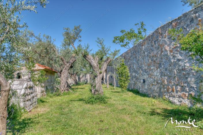 Image No.24-4 Bed House for sale