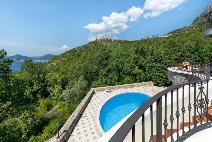 Image No.11-5 Bed Villa for sale