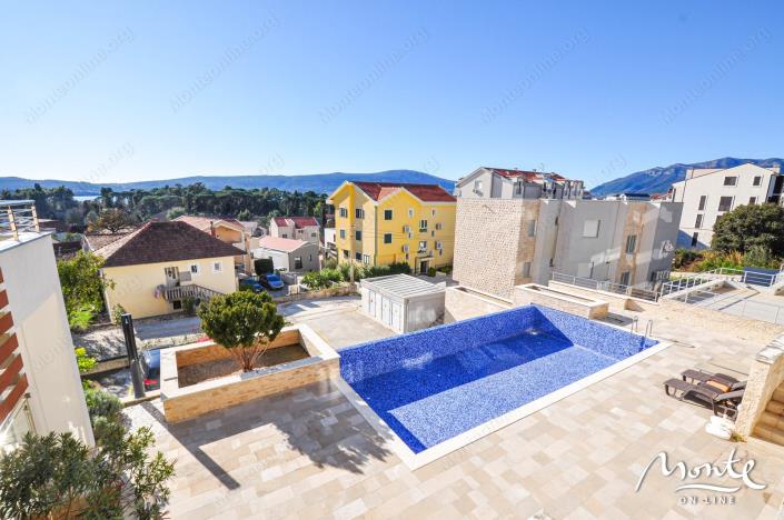 Image No.1-Appartement de 1 chambre à vendre à Tivat