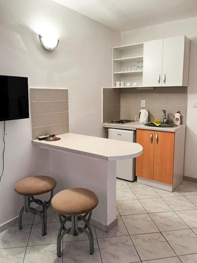 Image No.4-19 Bed Hotel for sale