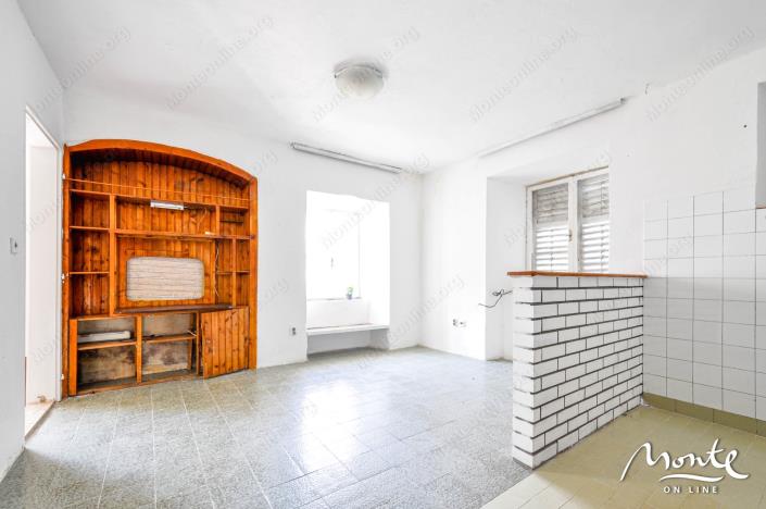 Image No.18-4 Bed House for sale