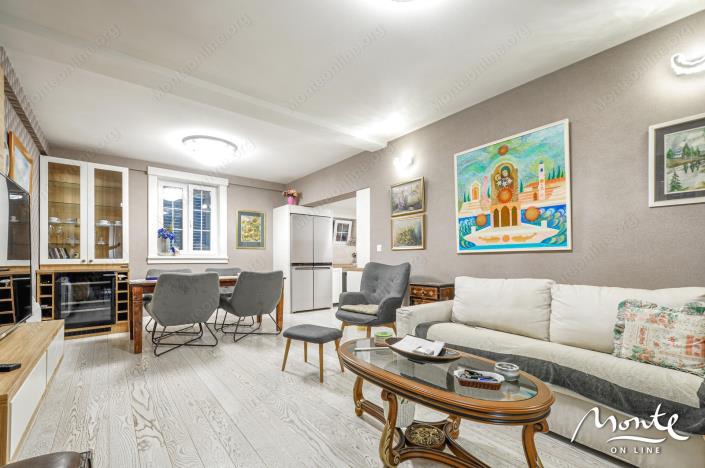 Image No.10-4 Bed Villa for sale