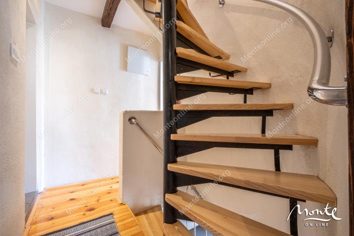 Image No.9-3 Bed House for sale