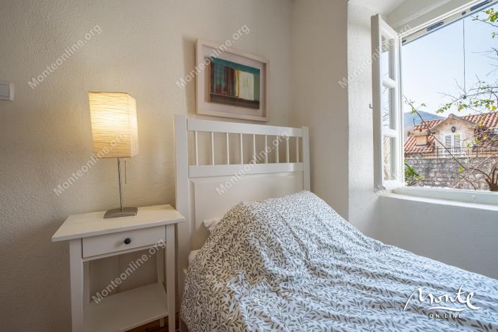 Image No.16-3 Bed House for sale