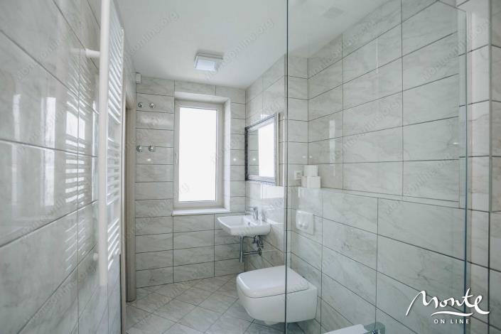 Image No.10-4 Bed Villa for sale