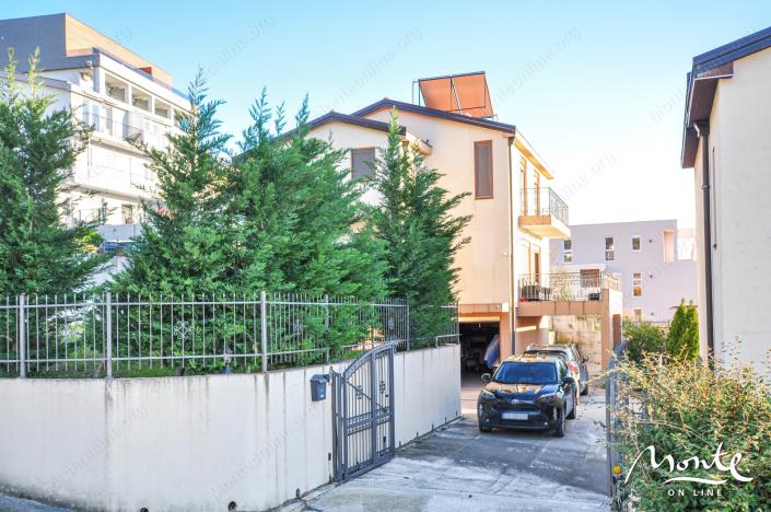 Image No.2-3 Bed House for sale