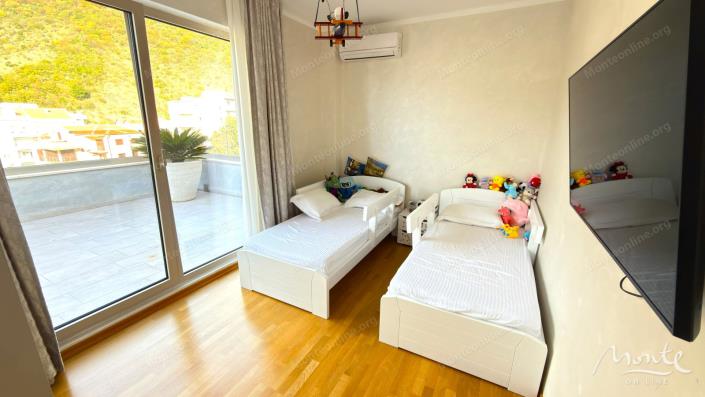 Image No.10-3 Bed Penthouse for sale