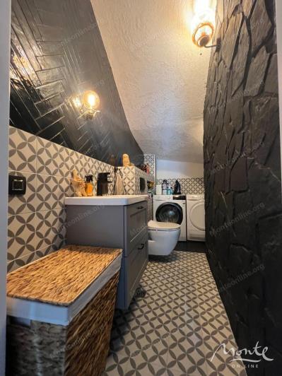 Image No.21-3 Bed House for sale