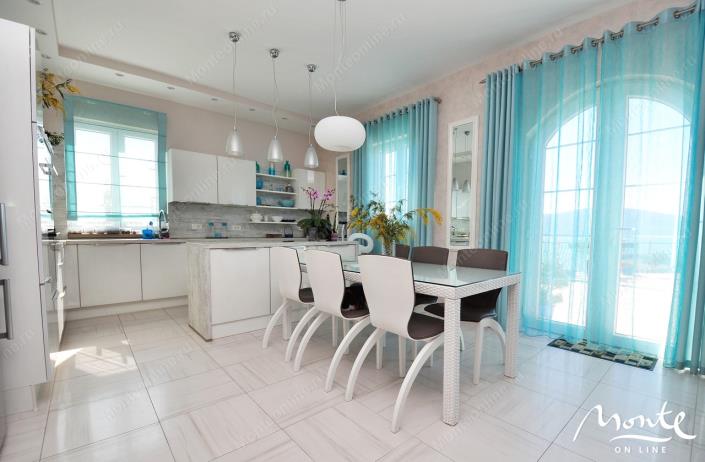 Image No.44-Villa de 4 chambres à vendre à Tivat