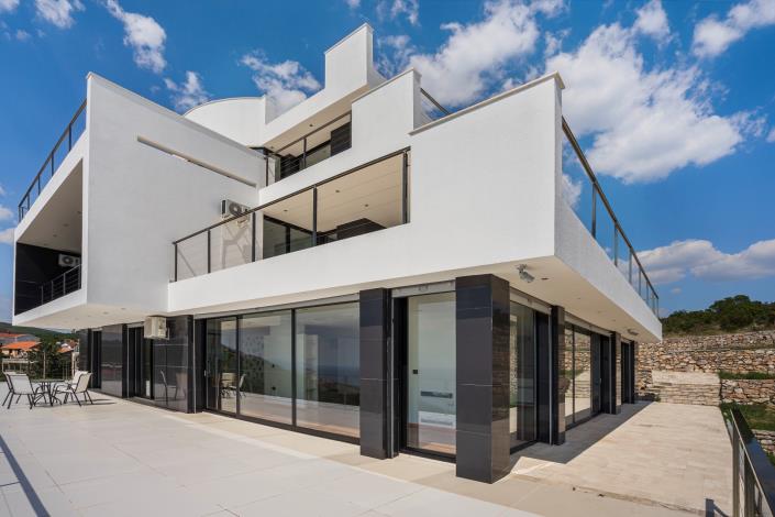 Image No.5-Villa de 7 chambres à vendre à Kotor