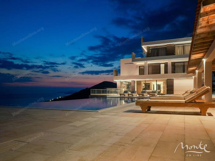 Image No.2-7 Bed Villa for sale