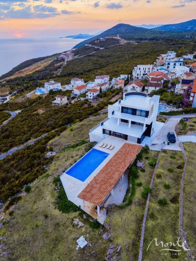 Image No.32-7 Bed Villa for sale