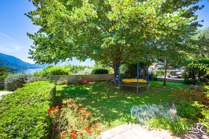 Image No.7-Villa de 4 chambres à vendre à Kotor