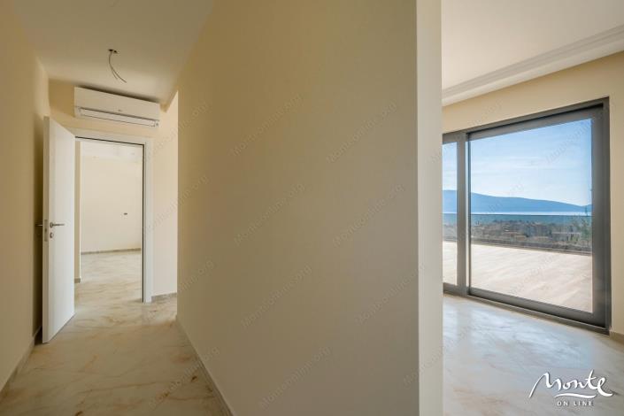 Image No.22-Villa de 4 chambres à vendre à Tivat