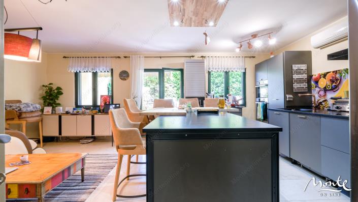 Image No.5-Maison de ville de 4 chambres à vendre à Kotor