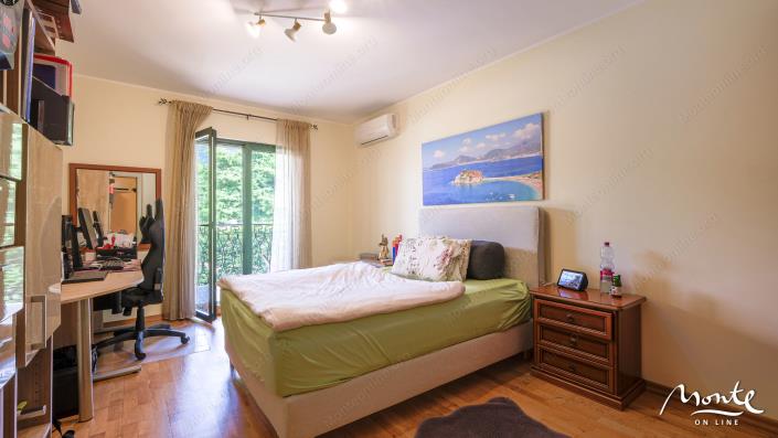 Image No.12-Maison de ville de 4 chambres à vendre à Kotor