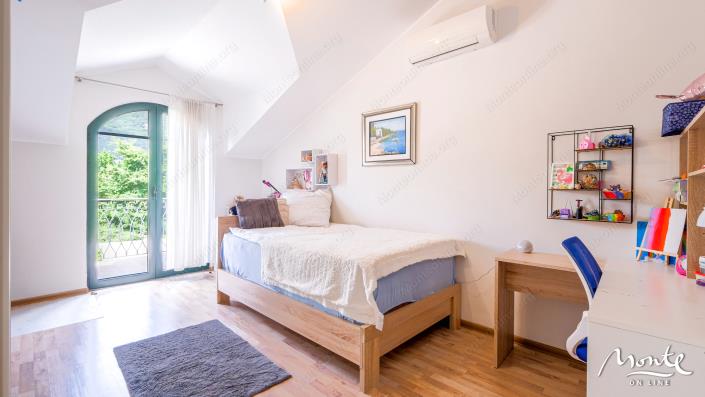 Image No.19-Maison de ville de 4 chambres à vendre à Kotor