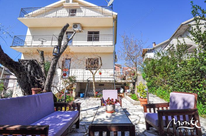 Image No.9-11 Bed House for sale