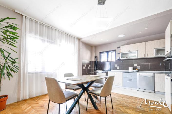 Image No.13-11 Bed House for sale