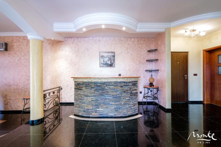 Image No.4-7 Bed Villa for sale