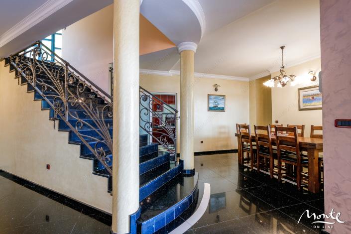 Image No.6-7 Bed Villa for sale