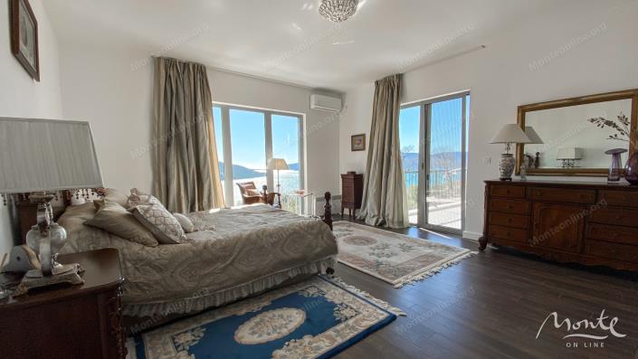 Image No.17-4 Bed Villa for sale