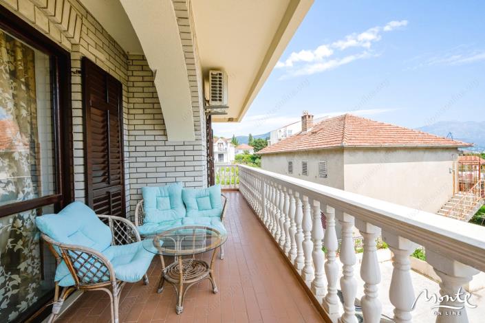 Image No.24-5 Bed House for sale