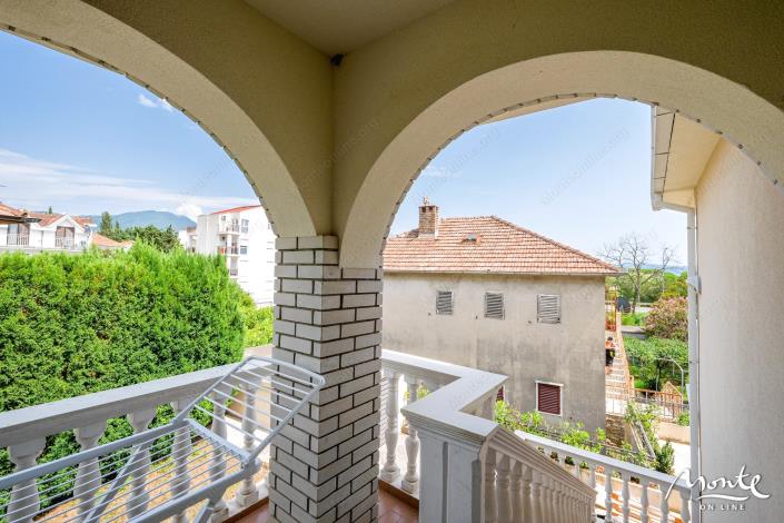 Image No.27-5 Bed House for sale