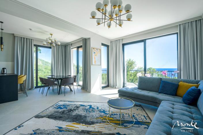 Image No.8-4 Bed Townhouse for sale