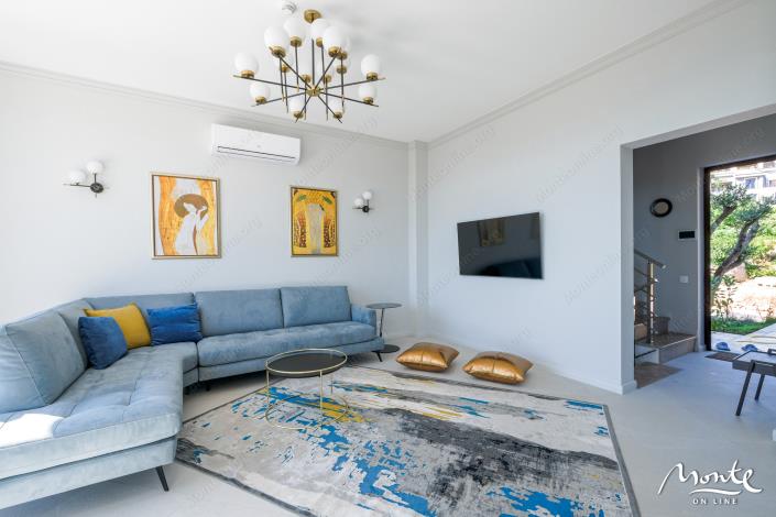 Image No.11-4 Bed Townhouse for sale