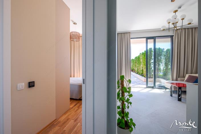 Image No.25-4 Bed Townhouse for sale