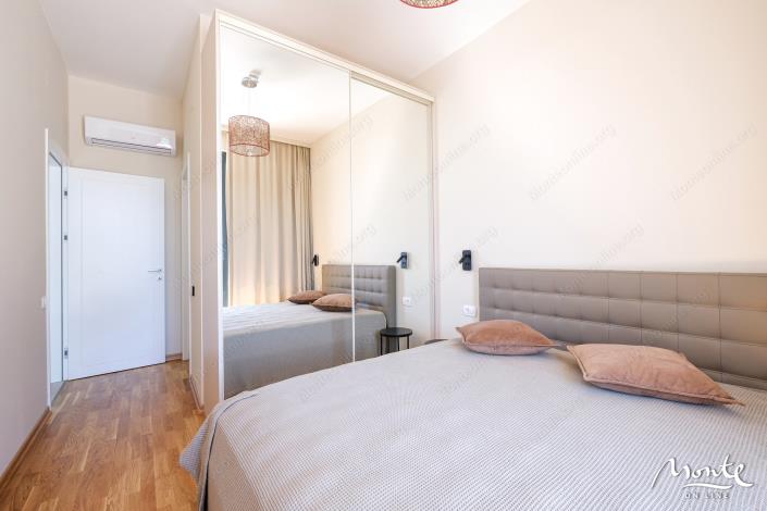 Image No.32-4 Bed Townhouse for sale