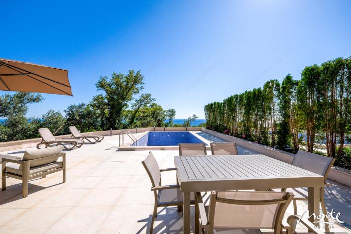 Image No.34-4 Bed Townhouse for sale