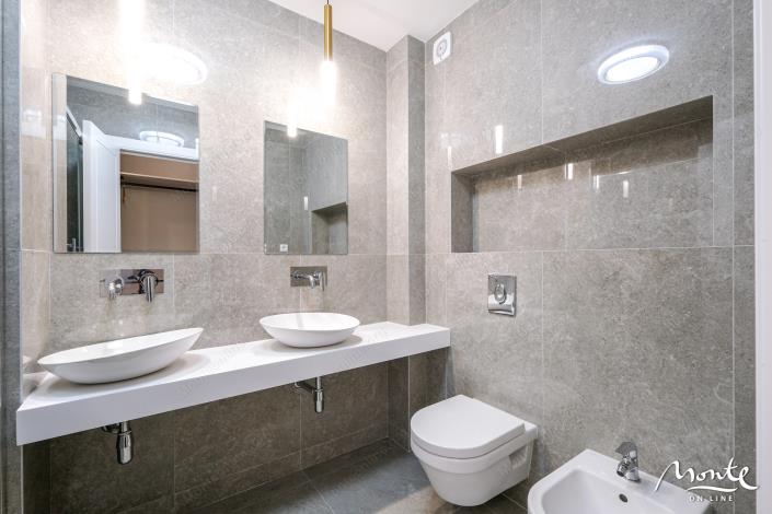 Image No.54-4 Bed Townhouse for sale