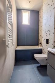 sovershenno-novaya-stilnaya-villa-s-bassejnom-v-g-herczeg-novi_05