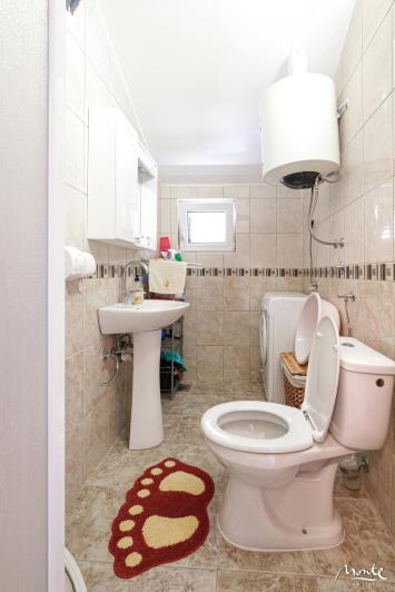 Image No.16-2 Bed Flat for sale