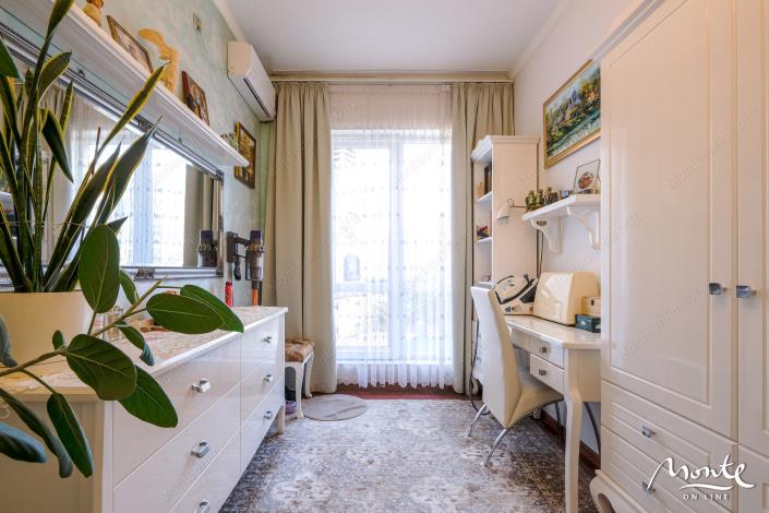 Image No.16-2 Bed Flat for sale