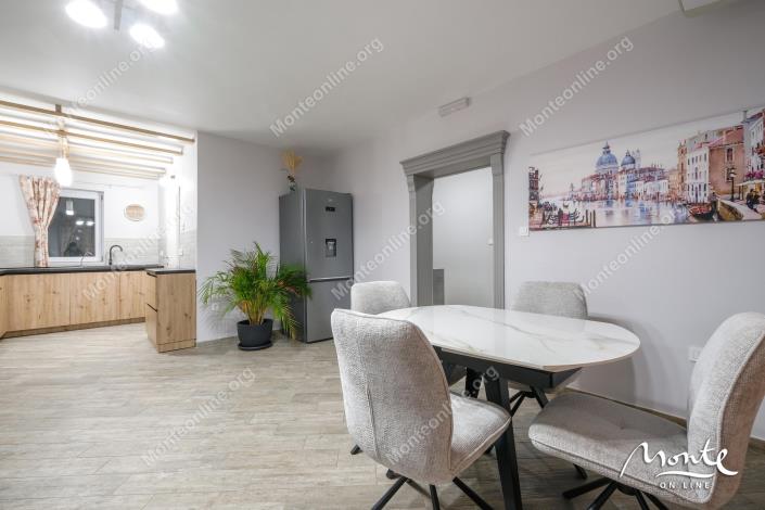 Image No.13-5 Bed House for sale