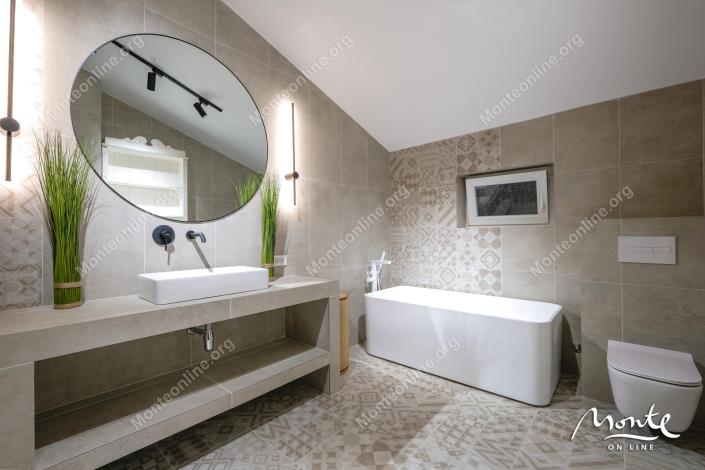 Image No.19-5 Bed House for sale