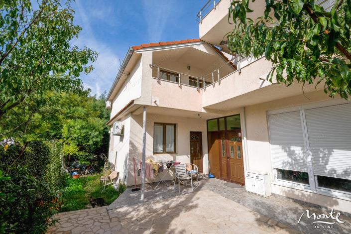 Image No.7-Un hôtel de 13 chambres à vendre à Budva