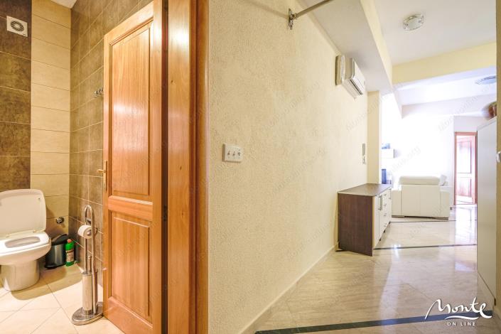 Image No.2-Appartement de 1 chambre à vendre à Igalo