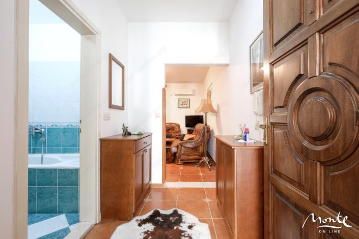 Image No.10-1 Bed Flat for sale