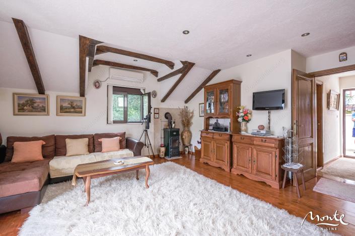 Image No.18-Chalet de 4 chambres à vendre à Kotor