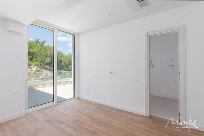 Image No.27-5 Bed Villa for sale